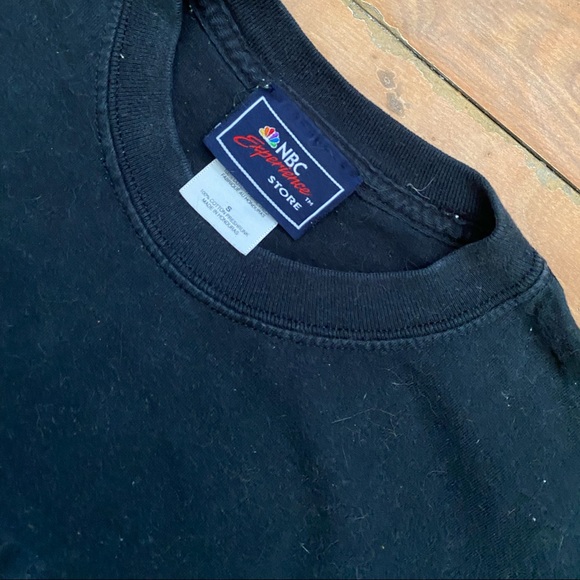 Friends Tee - Picture 2 of 2